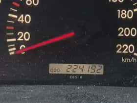 Toyota Corolla (2003) thumbnail 26
