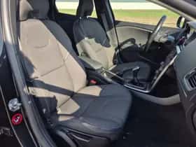 Volvo V40 thumbnail 25
