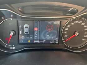 Ford Mondeo (2014) thumbnail 15