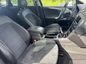 Ford Mondeo (2014) thumbnail 32
