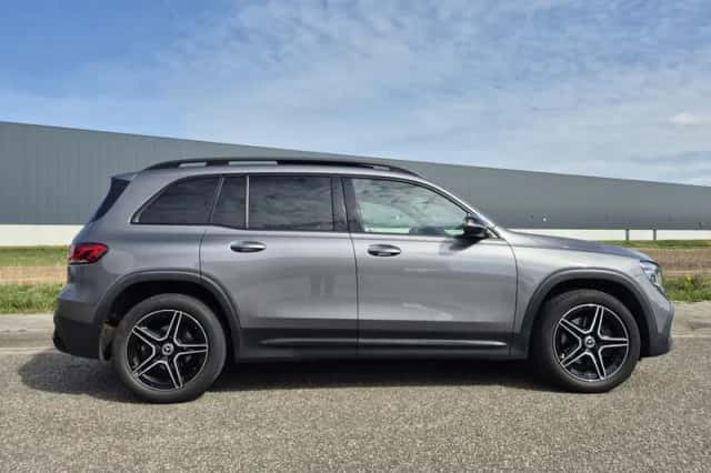 Mercedes-Benz GLB-Klasse (2021) thumbnail 2