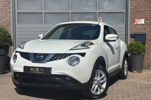Nissan Juke (2017) thumbnail 3