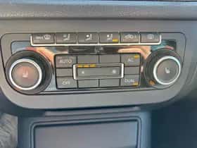 Volkswagen Tiguan (2011) thumbnail 20
