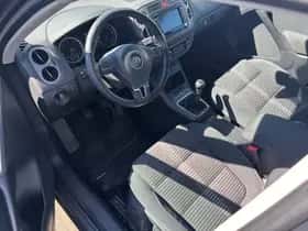Volkswagen Tiguan (2011) thumbnail 5