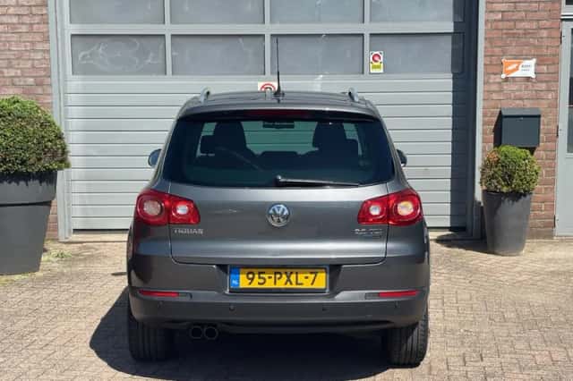 Volkswagen Tiguan (2011) thumbnail 6