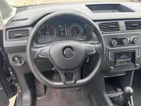 Volkswagen Caddy (2015) thumbnail 4