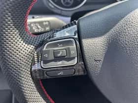 Volkswagen Golf (2013) thumbnail 22