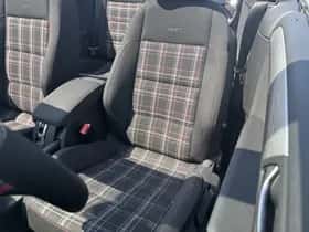 Volkswagen Golf (2013) thumbnail 26