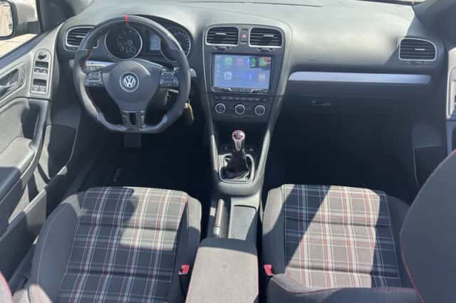 Volkswagen Golf (2013) thumbnail 4
