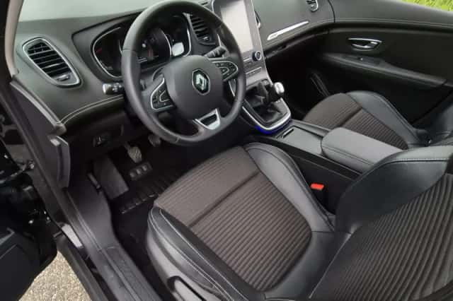 Renault Scénic (2020) thumbnail 4