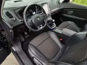 Renault Scénic (2020) thumbnail 4