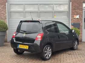 Renault Twingo (2011) thumbnail 3