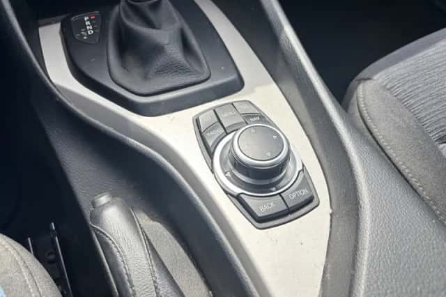 BMW X1 (2013) thumbnail 12