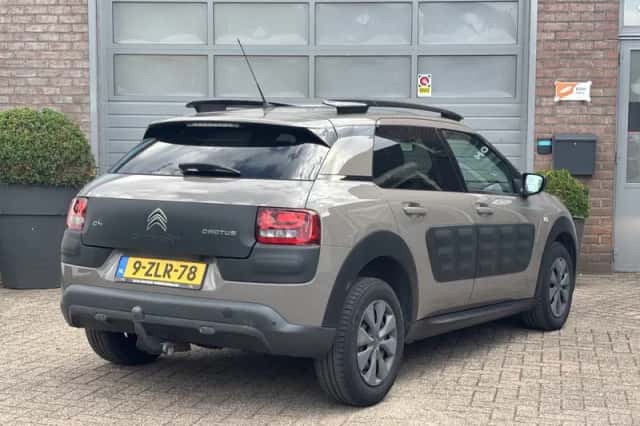 Citroën C4 (2015) thumbnail 3