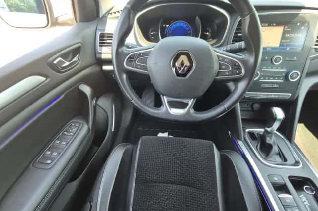 Renault Mégane (2017) thumbnail 3