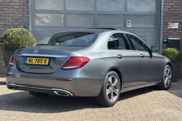 Mercedes-Benz E-Klasse (2016) thumbnail 3