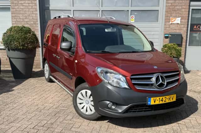 Mercedes-Benz Citan (2018) thumbnail 1