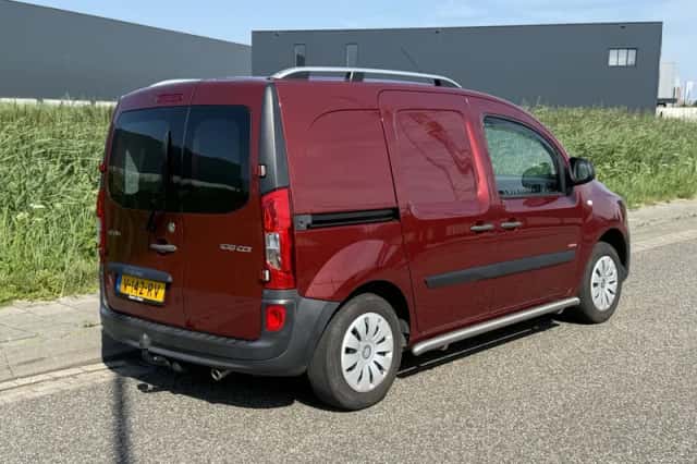 Mercedes-Benz Citan (2018) thumbnail 3