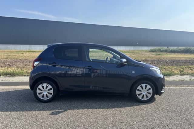 Peugeot 108 (2015) thumbnail 2