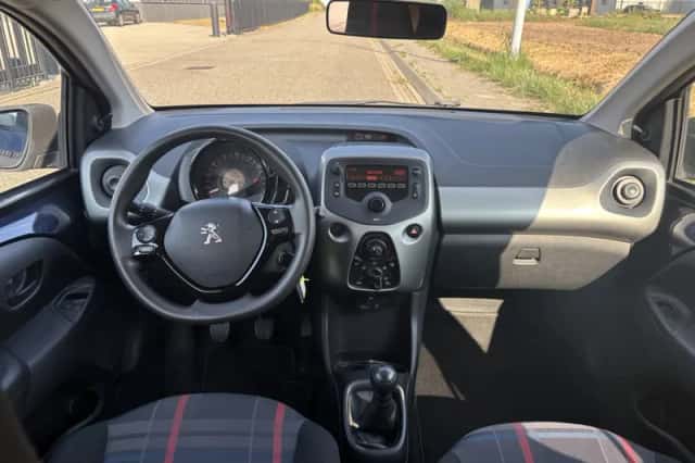 Peugeot 108 (2015) thumbnail 4