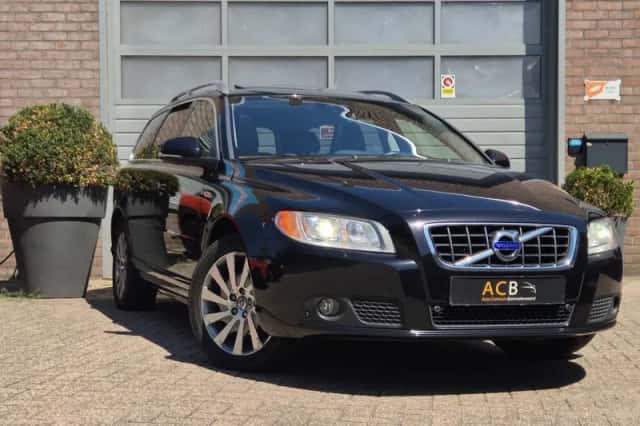 Volvo V70 (2012) thumbnail 1