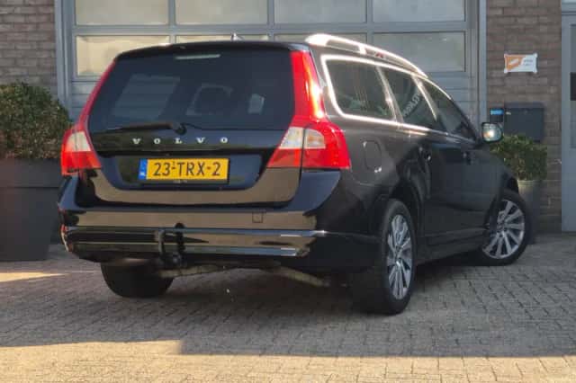 Volvo V70 (2012) thumbnail 3