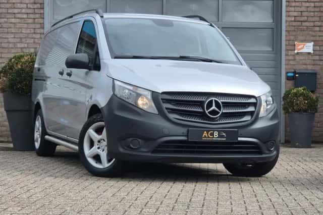 Mercedes-Benz Vito (2015) thumbnail 1