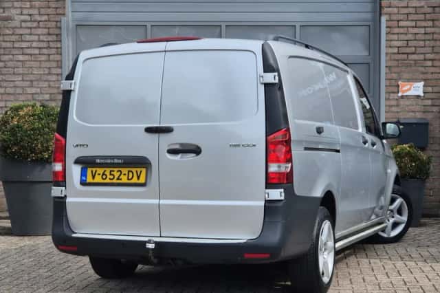 Mercedes-Benz Vito (2015) thumbnail 4