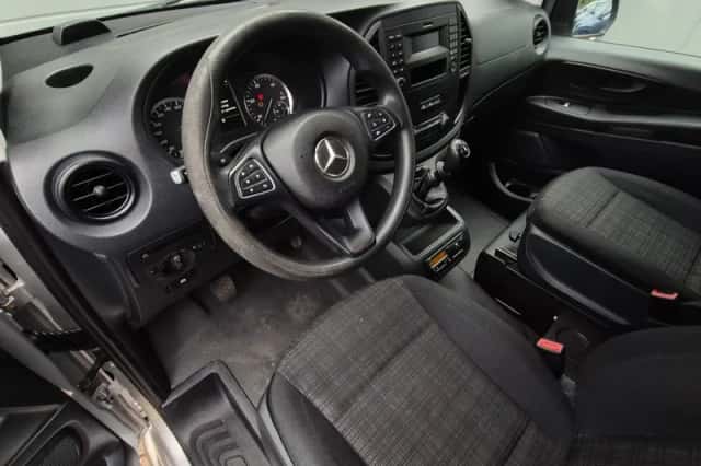 Mercedes-Benz Vito (2015) thumbnail 5