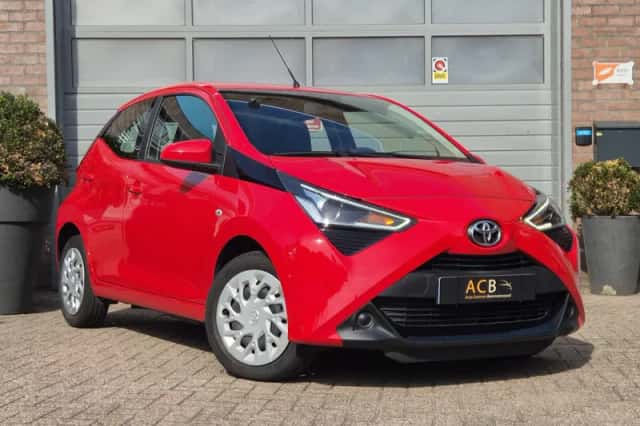Toyota Aygo (2020) thumbnail 1