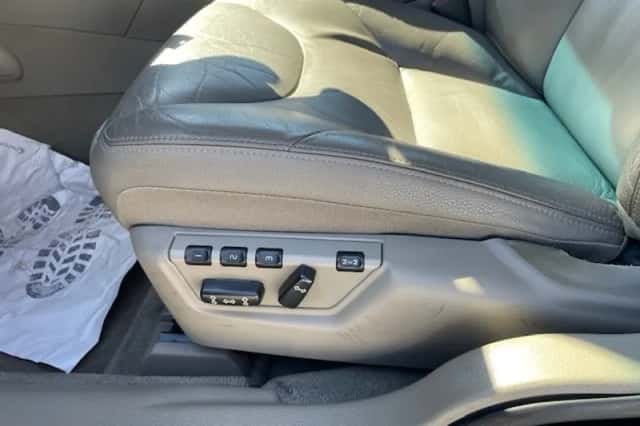 Volvo V70 (2006) thumbnail 5