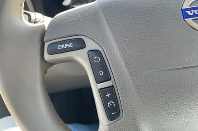 Volvo V70 (2006) thumbnail 6