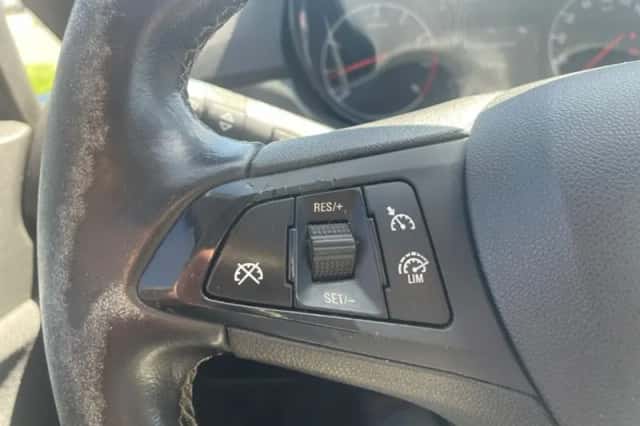 Opel Corsa (2018) thumbnail 6