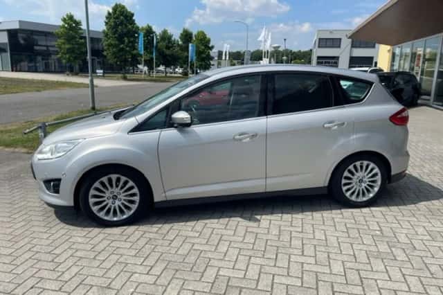 Ford C-Max (2015) thumbnail 2