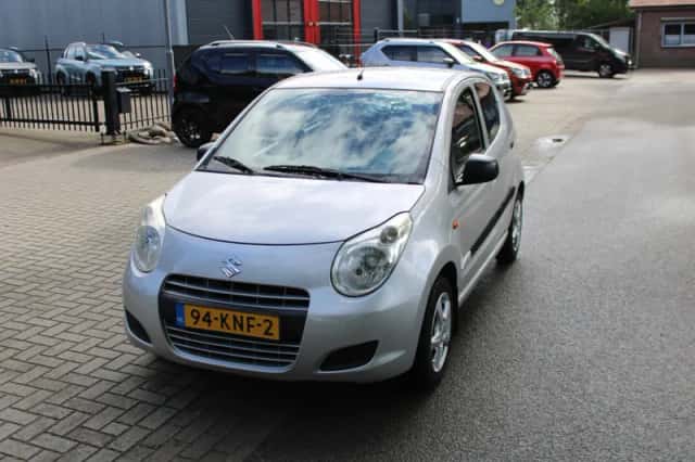 Suzuki Alto (2010) thumbnail 1