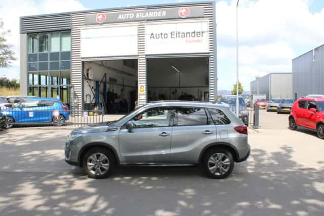 Suzuki Vitara (2020) thumbnail 4