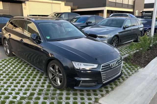 Audi A4 (2018) thumbnail 1