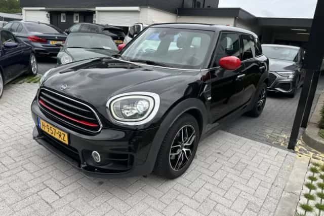 MINI Countryman (2019) thumbnail 6
