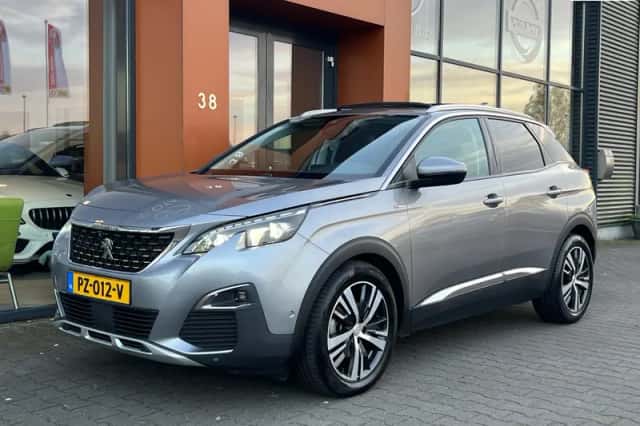 Peugeot 3008 (2017) thumbnail 1