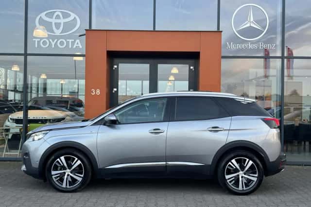 Peugeot 3008 (2017) thumbnail 2