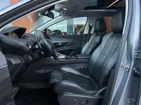 Peugeot 3008 (2017) thumbnail 4