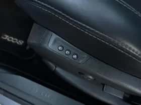 Peugeot 3008 (2017) thumbnail 32