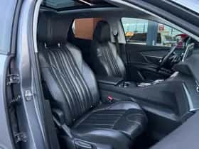 Peugeot 3008 (2017) thumbnail 9