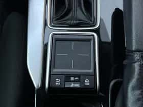 Mitsubishi Eclipse Cross (2018) thumbnail 16