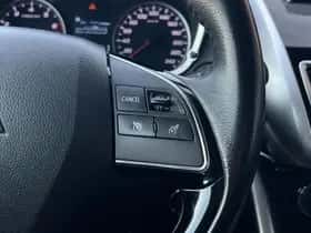Mitsubishi Eclipse Cross (2018) thumbnail 17