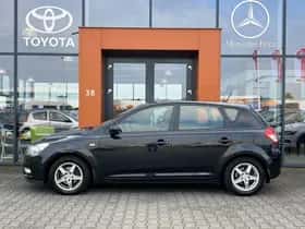 Kia Ceed (2010) thumbnail 2