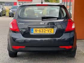 Kia Ceed (2010) thumbnail 23