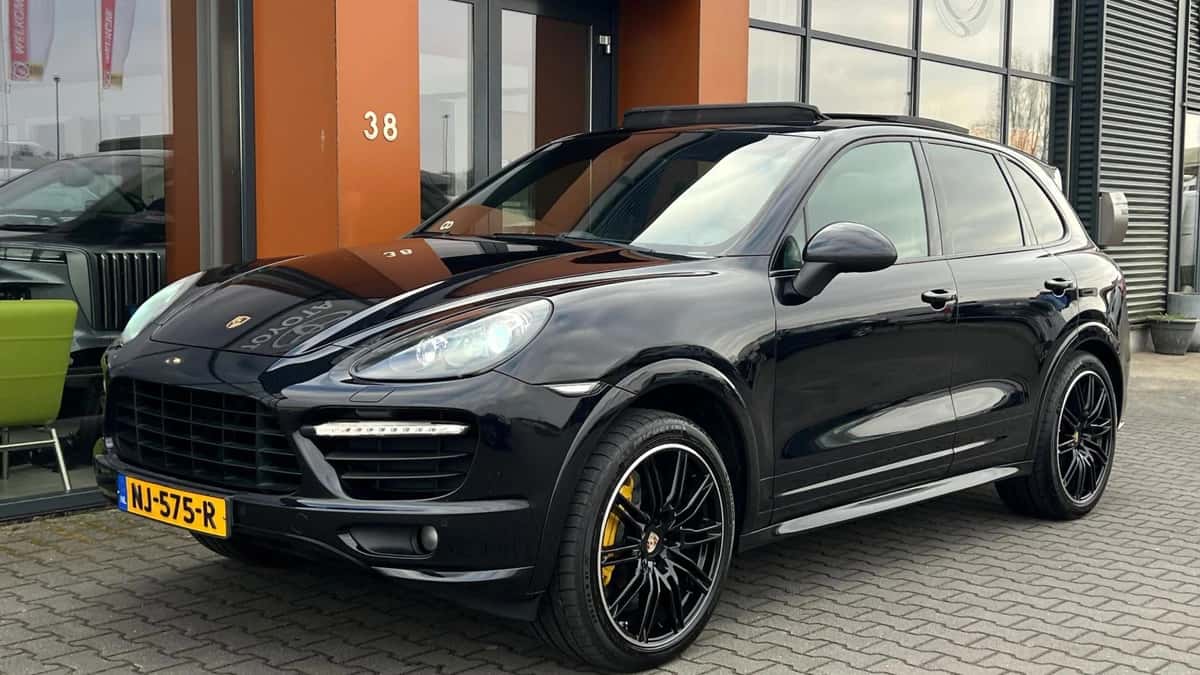 Porsche Cayenne (2012) — foto 1