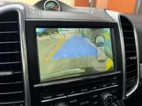 Porsche Cayenne (2012) thumbnail 24