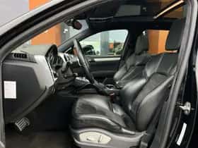 Porsche Cayenne (2012) thumbnail 4
